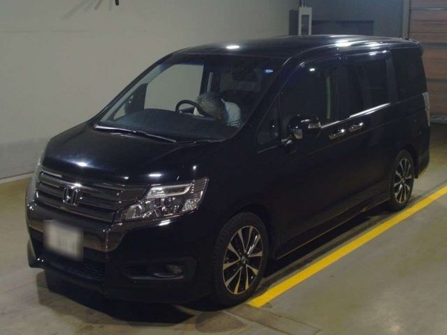 194 HONDA STEP WAGON RK5 2015 г. (TAA Yokohama)